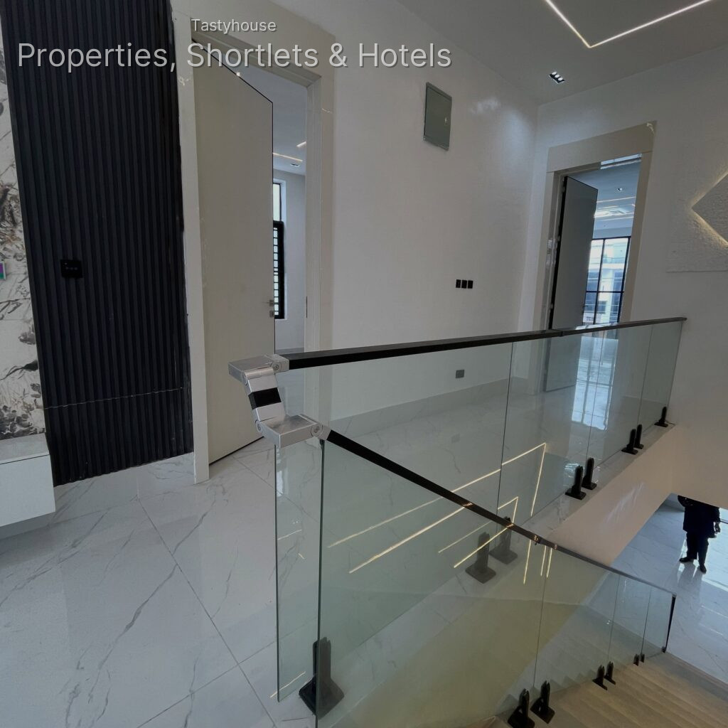 4 Bedroom duplex