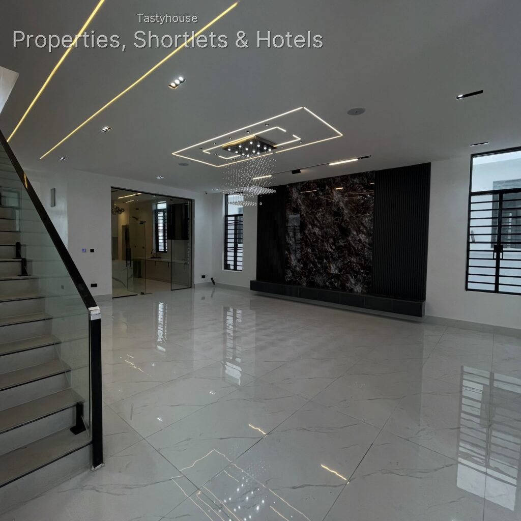 4 Bedroom duplex