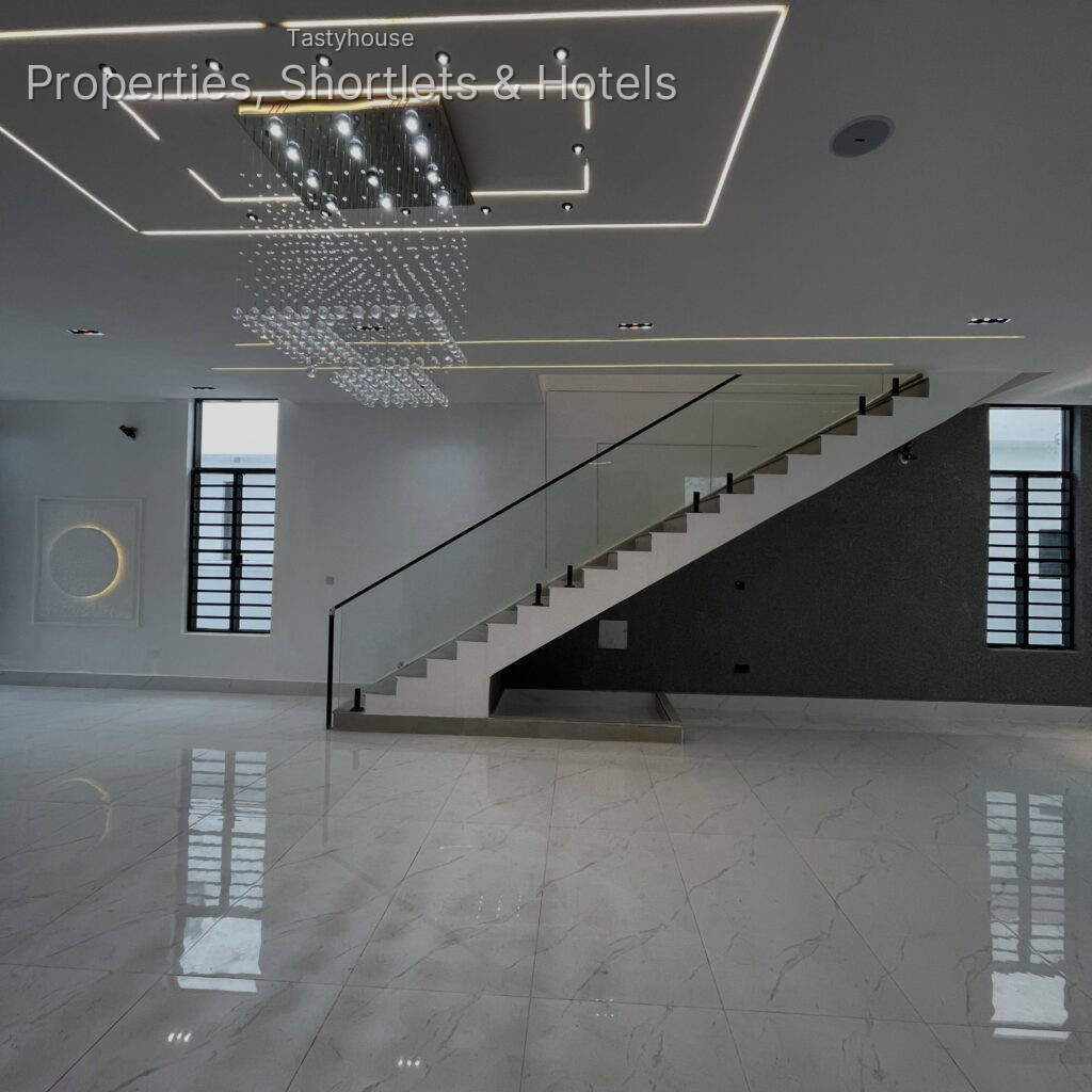 4 Bedroom duplex