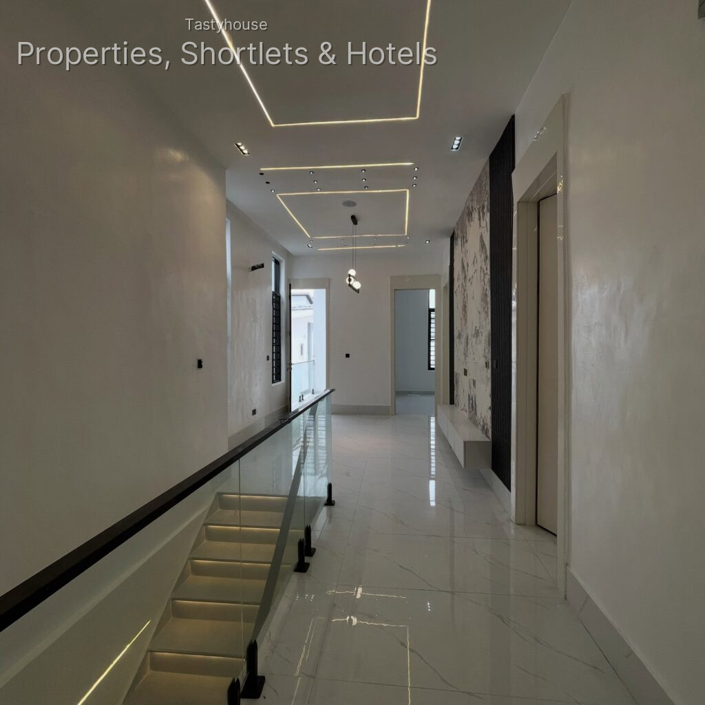 4 Bedroom duplex