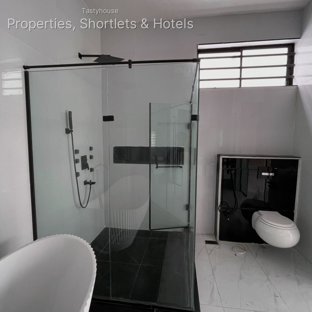 4 Bedroom duplex