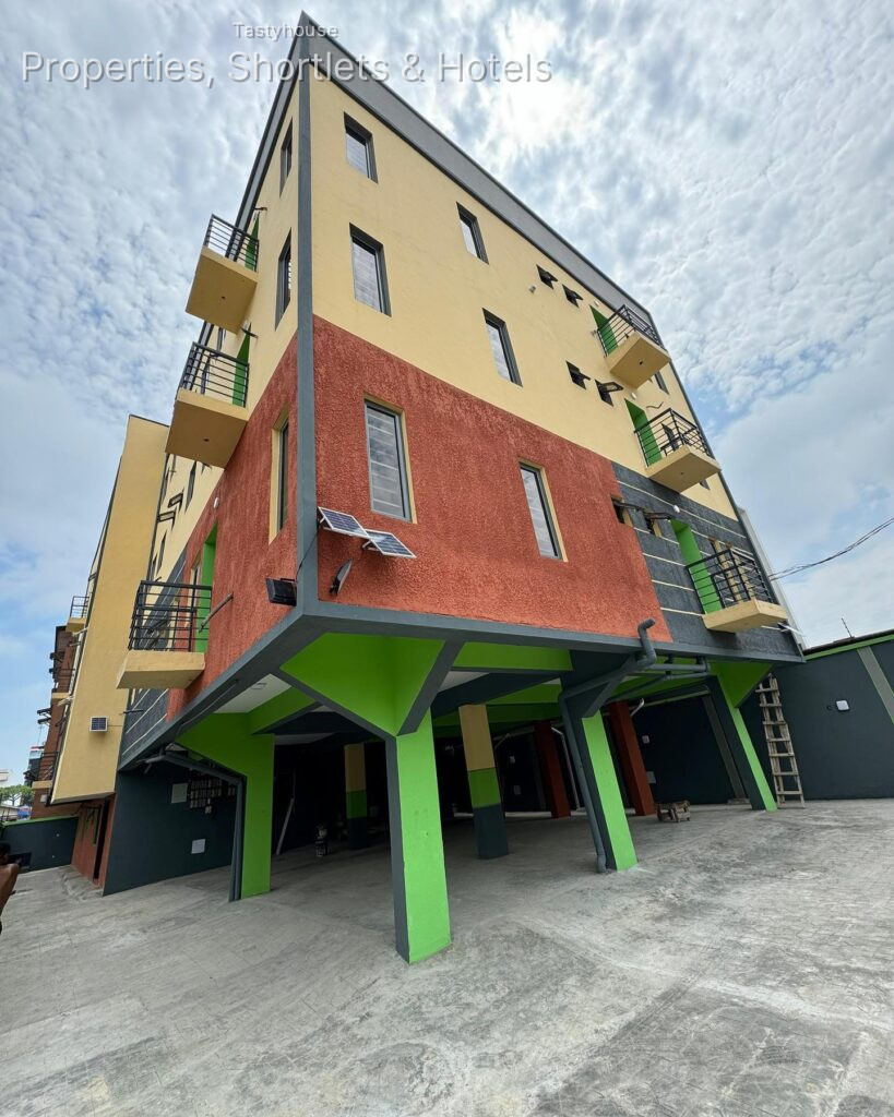 LOVELY BUILT 3 BEDROOM APARTMENT WITH BỌ