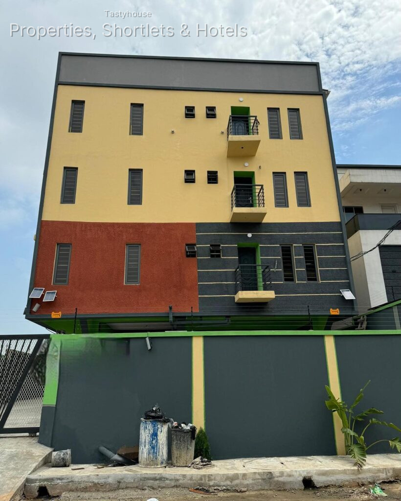 LOVELY BUILT 3 BEDROOM APARTMENT WITH BỌ