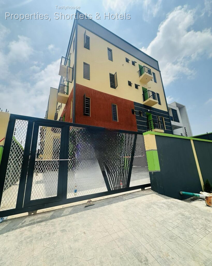 LOVELY BUILT 3 BEDROOM APARTMENT WITH BỌ