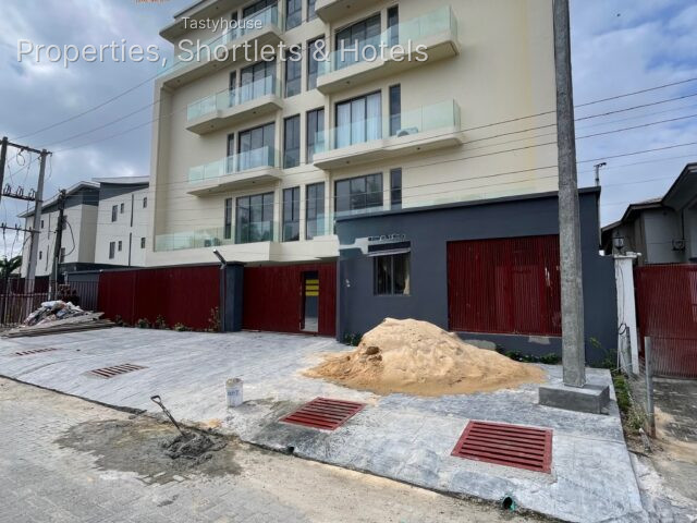 2 BEDROOM SERVICED APARTMEN