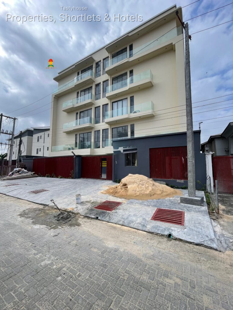 2 BEDROOM SERVICED APARTMEN