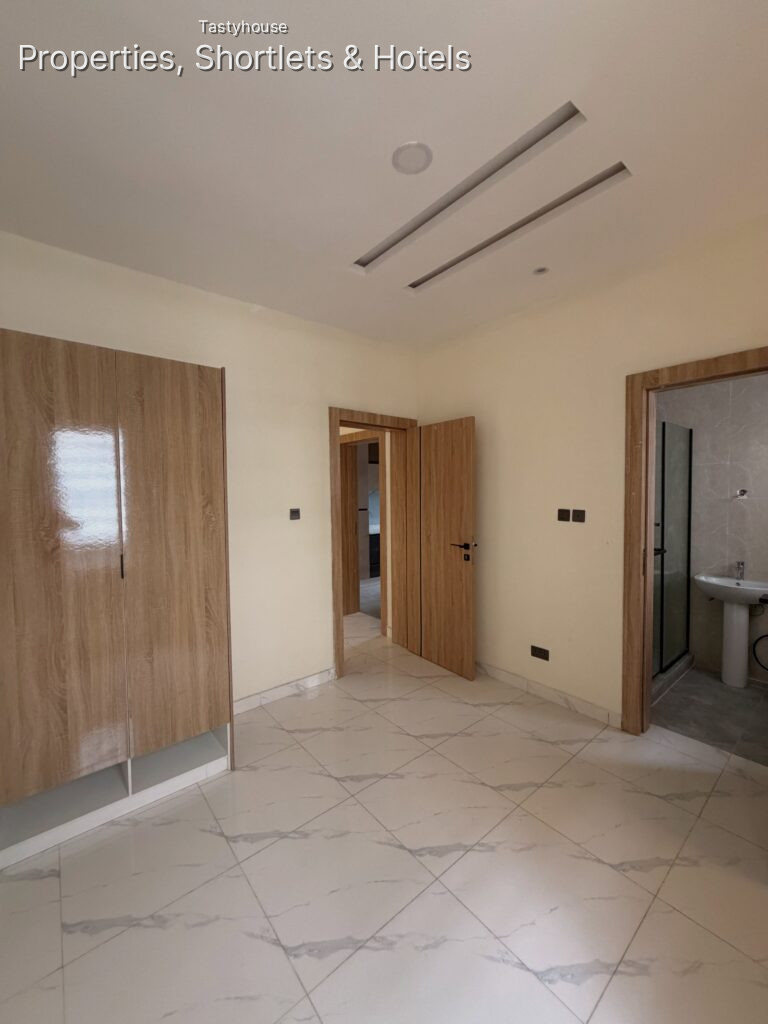BEDROOM SEMI DETACHED DUPLEX WITH BỌ AND INVERTER