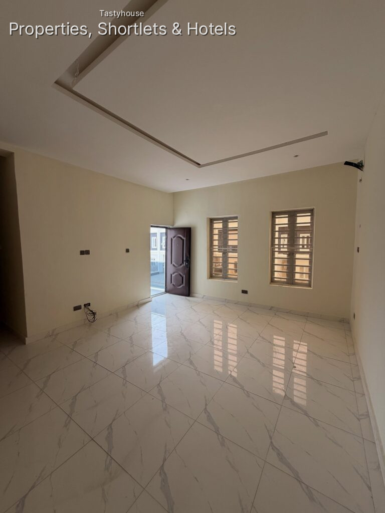 BEDROOM SEMI DETACHED DUPLEX WITH BỌ AND INVERTER