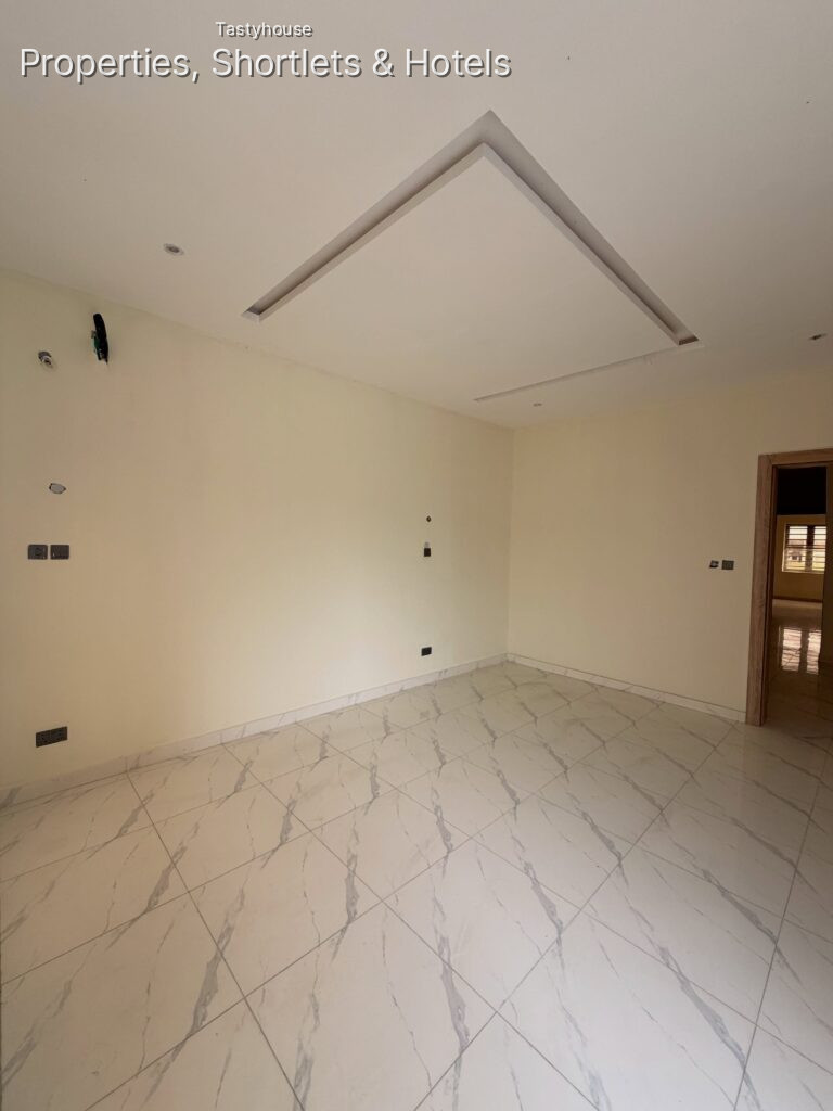 BEDROOM SEMI DETACHED DUPLEX WITH BỌ AND INVERTER