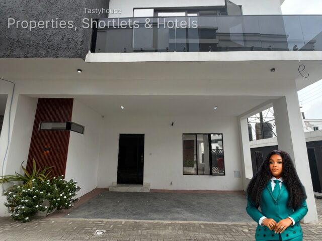 3BEDROOM TERRACE DUPLEX