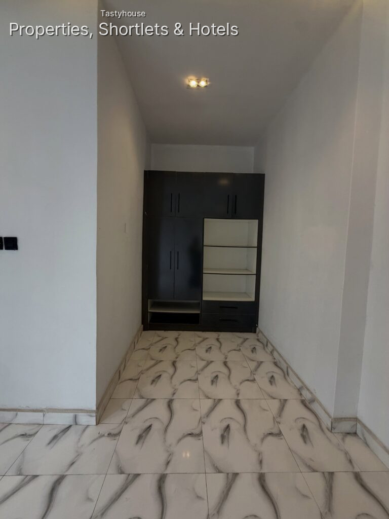 3BEDROOM TERRACE DUPLEX