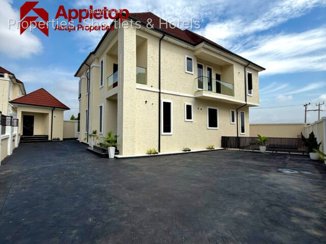 4-Bedroom Fully Detached Duplex with1-Bedroom BỌ with Swimming Pool.