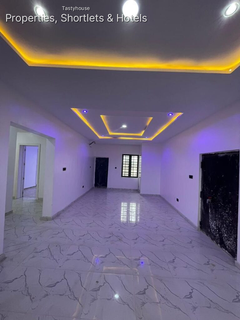 3 BEDROOM APARTMENT