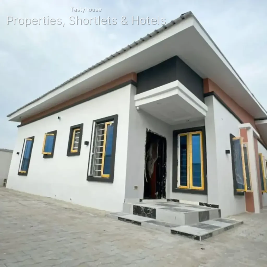 3 -Bedroom Detached Bungalows +Employee Quarters.*