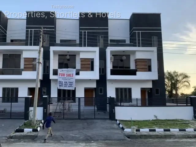 6 BEDROOMs DUPLEXES