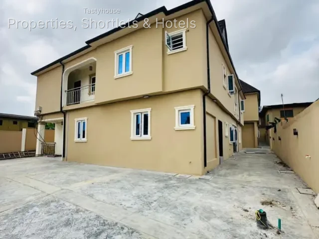 NICELY 1/2/3 BEDROOM APARTMENT