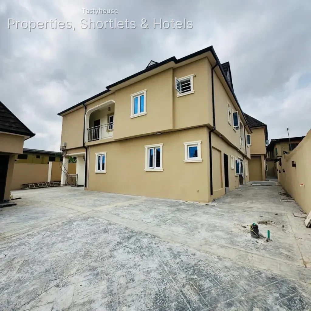 NICELY 1/2/3 BEDROOM APARTMENT