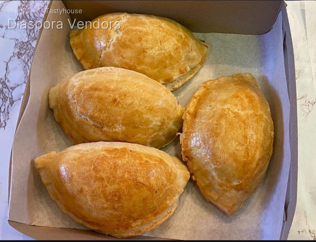 Medium Meat Pie – 12 Pieces