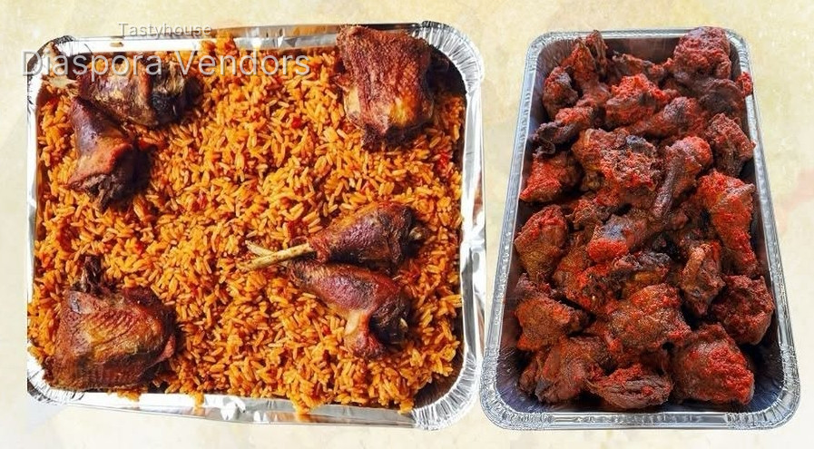 Small Tray of Smokey Jollof & Chicken