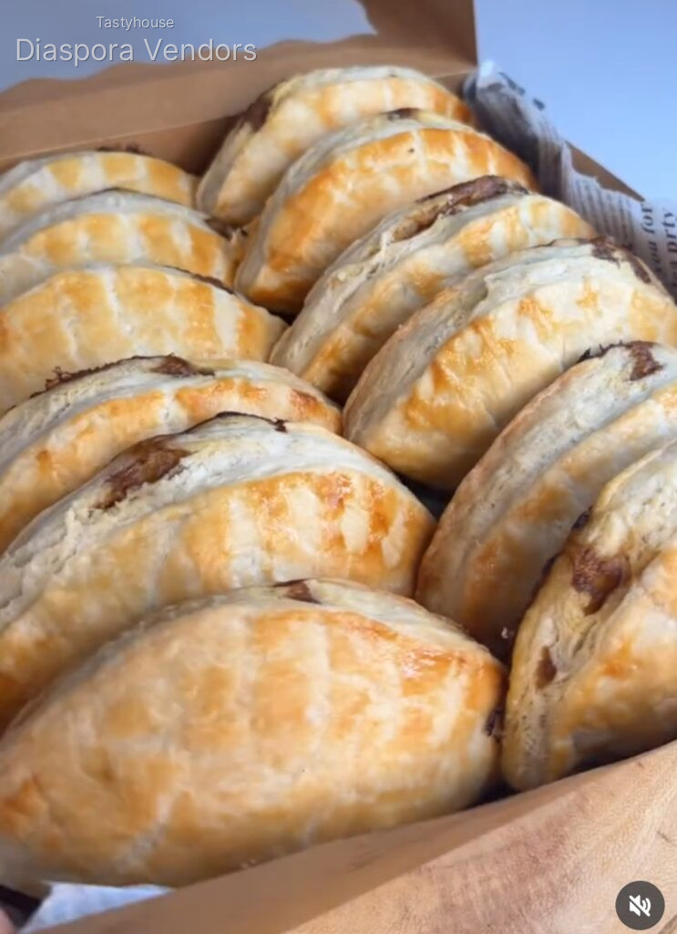 12 PCs Meat Pie