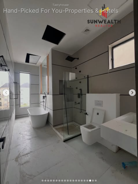 Contemporary 4-Bedroom Luxury Detached Duplex with Swimming Pool – Ikoyi