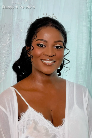 Kay’s Glam Look – Professional Makeup Services