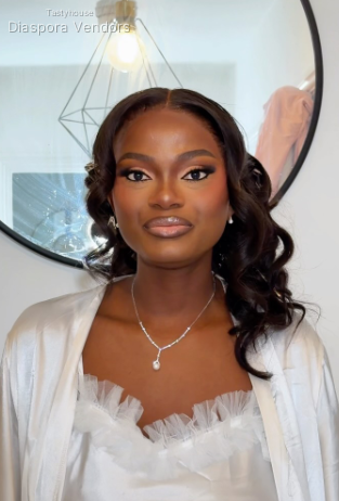 Yetini Makeovers – Professional Makeup Services