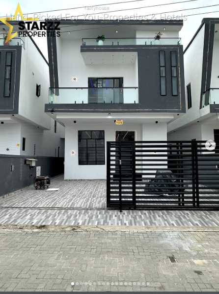 CONTEMPORARY 4 BEDROOM FULLY DETACHED DUPLEX FOR SALE