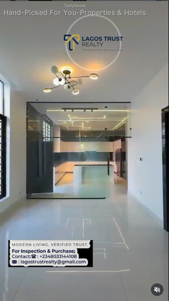 5-Bedroom Detached House with BQ, Pool & Cinema