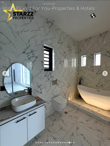 CONTEMPORARY 4 BEDROOM FULLY DETACHED DUPLEX FOR SALE