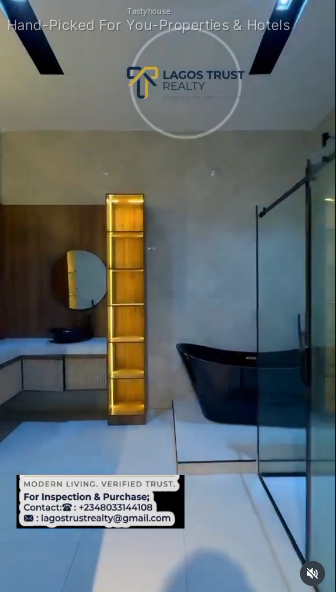 5-Bedroom Detached House with BQ, Pool & Cinema