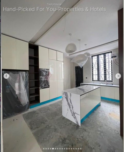 Contemporary 5-Bedroom Fully Detached Duplex with Pool & Cinema
