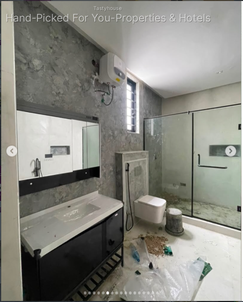 Contemporary 5-Bedroom Fully Detached Duplex with Pool & Cinema