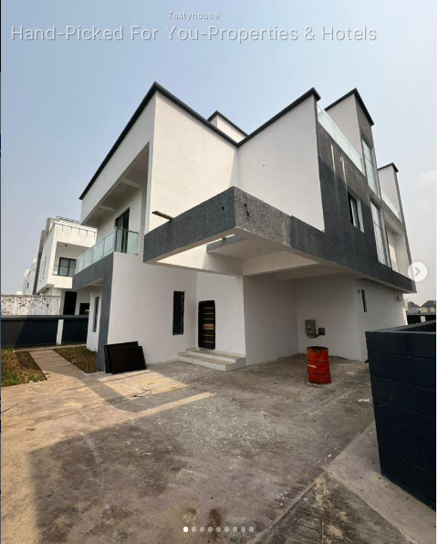 4-Bedroom Semi-Detached Duplex with BQ, Pool & Cinema