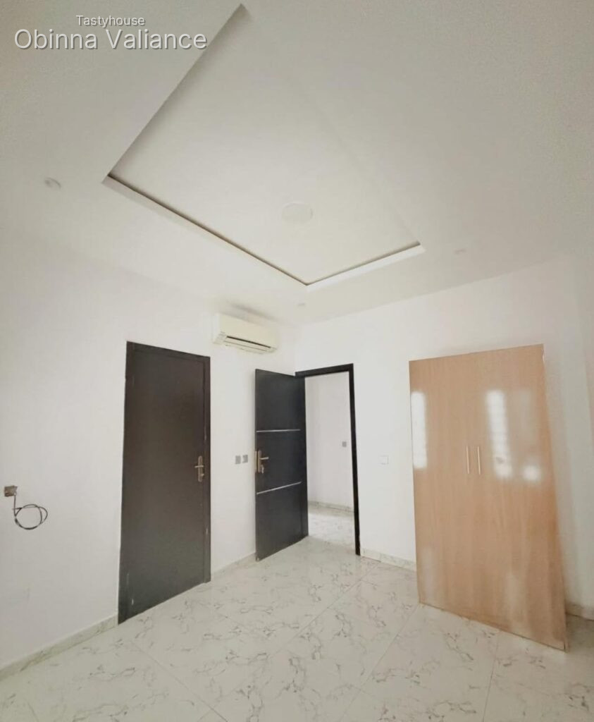 3BEDROOM APARTMENT WITH BQ FOR SALE IN IKATE