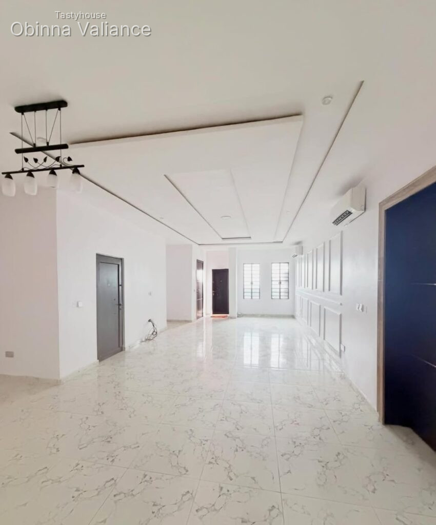 3BEDROOM APARTMENT WITH BQ FOR SALE IN IKATE