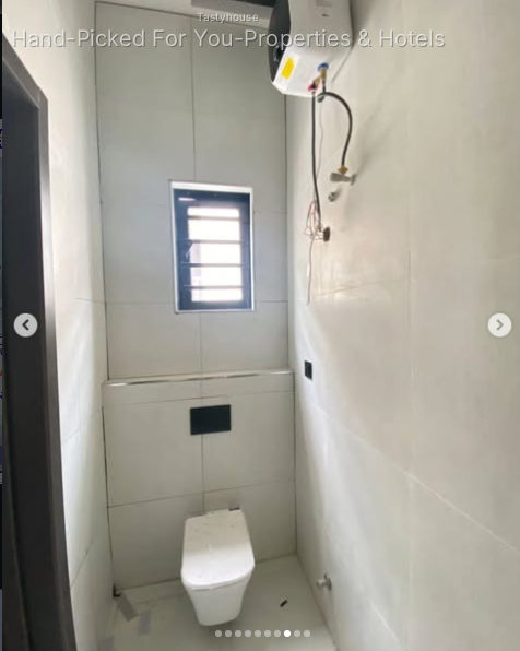 5-Bedroom Detached Duplex with BQ