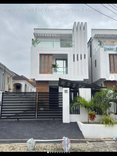5-Bedroom Detached Duplex with Cinema & Swimming Pool
