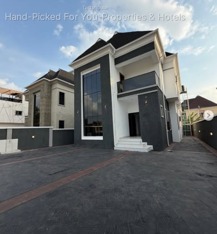 Newly Built 4 Bedroom Detached Duplex