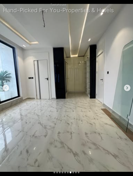 5-Bedroom Detached Duplex with Cinema & Swimming Pool
