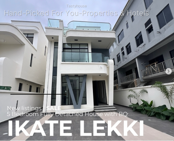 Luxury 5-Bedroom Fully Detached Duplex with BQ & Private Pool