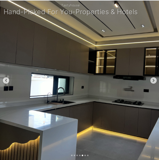 Luxury 5-Bedroom Fully Detached Duplex with BQ & Private Pool