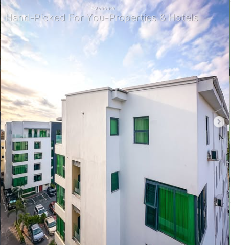 4 BEDROOM PENTHOUSE