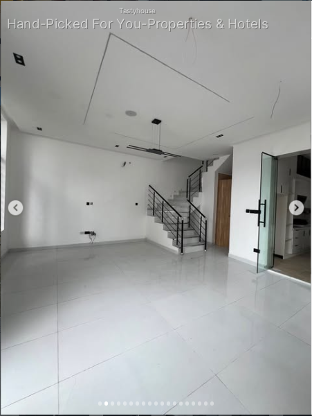 Contemporary 4-Bedroom Detached Duplex