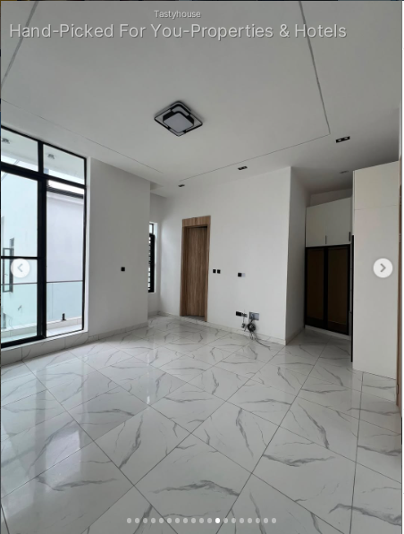Contemporary 4-Bedroom Detached Duplex