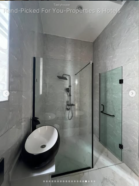 Contemporary 4-Bedroom Detached Duplex