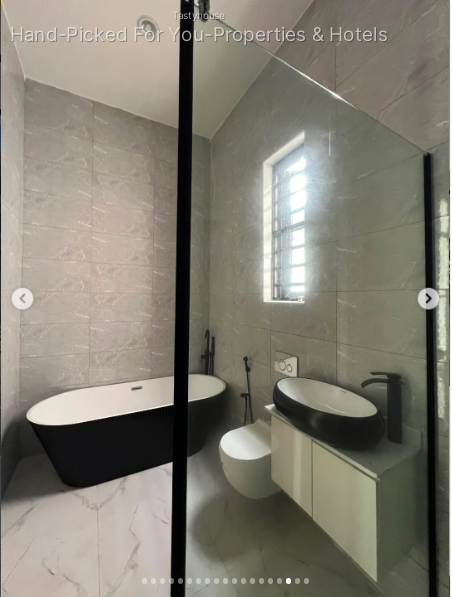 Contemporary 4-Bedroom Detached Duplex