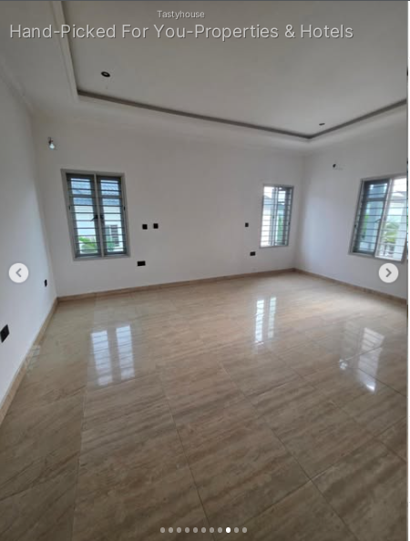 Standard 4 bedroom Duplex with BQ