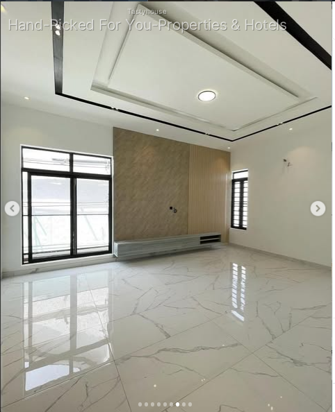 Massive 5-Bedroom Contemporary Duplex with Cinema, Pool & Gym
