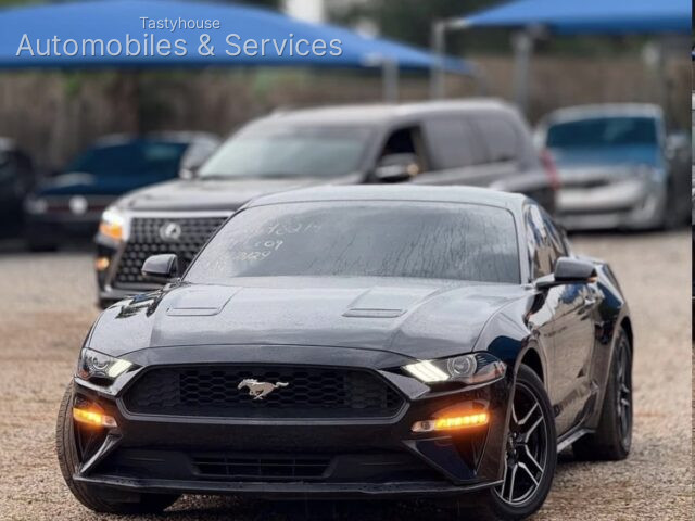 FORD MUSTANG 2020